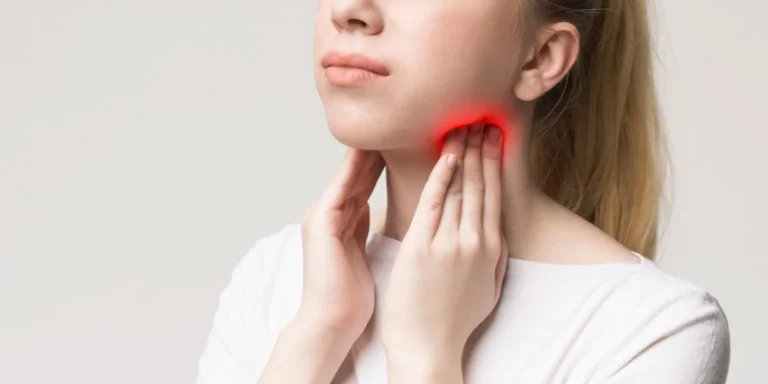 Swollen Tonsils?: What Is Tonsillitis, Symptoms, Types And Home Remedies